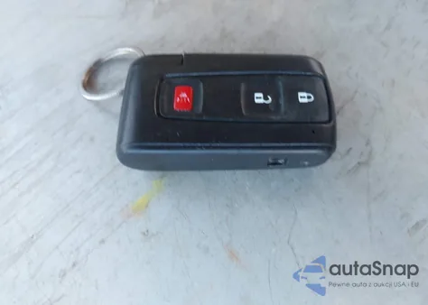 2005 Toyota Prius z USA, uszkodzony, nr VIN JTDKB20UX57052607